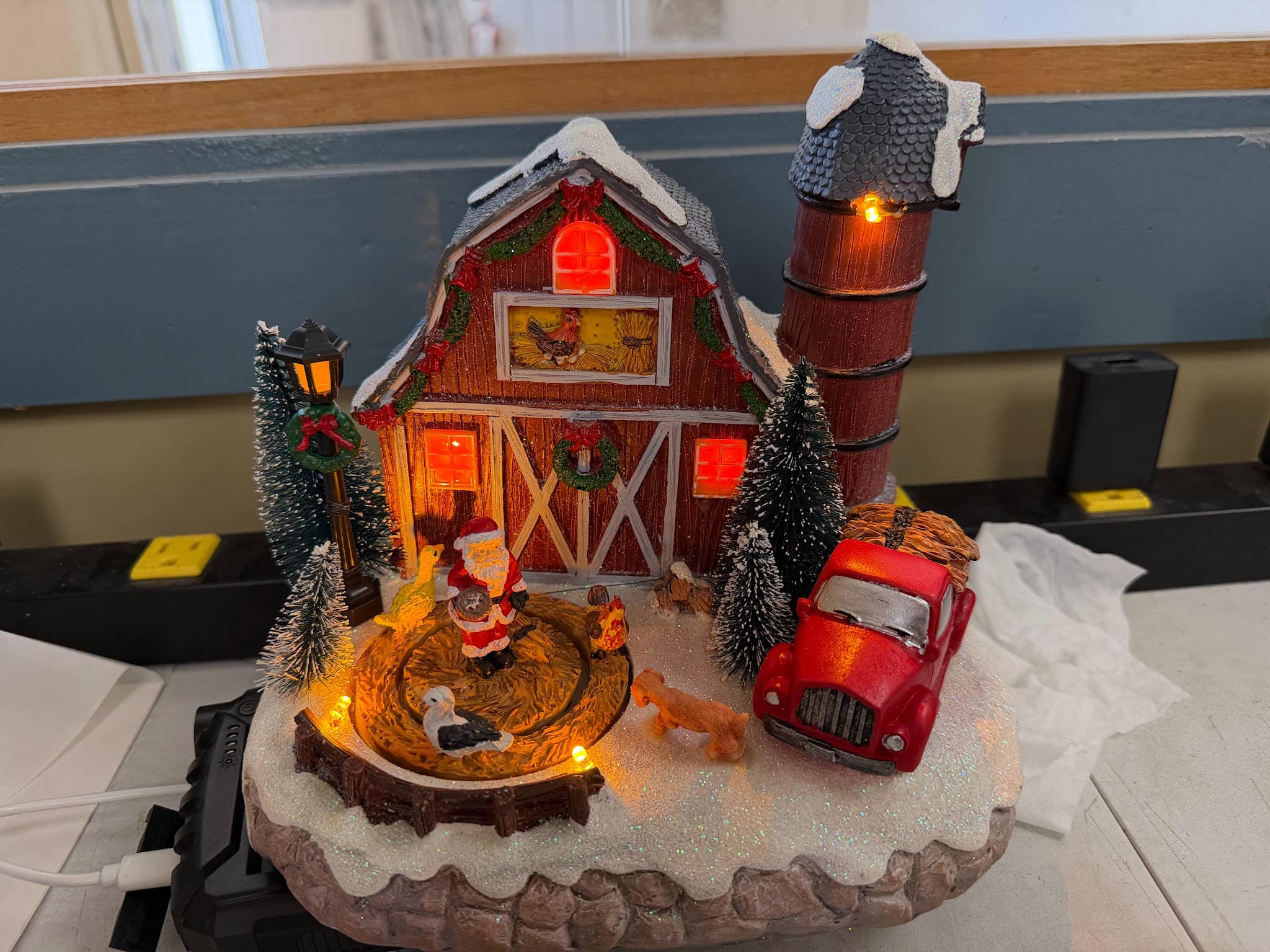 LED Musical Christmas Farmhouse Village Decoration